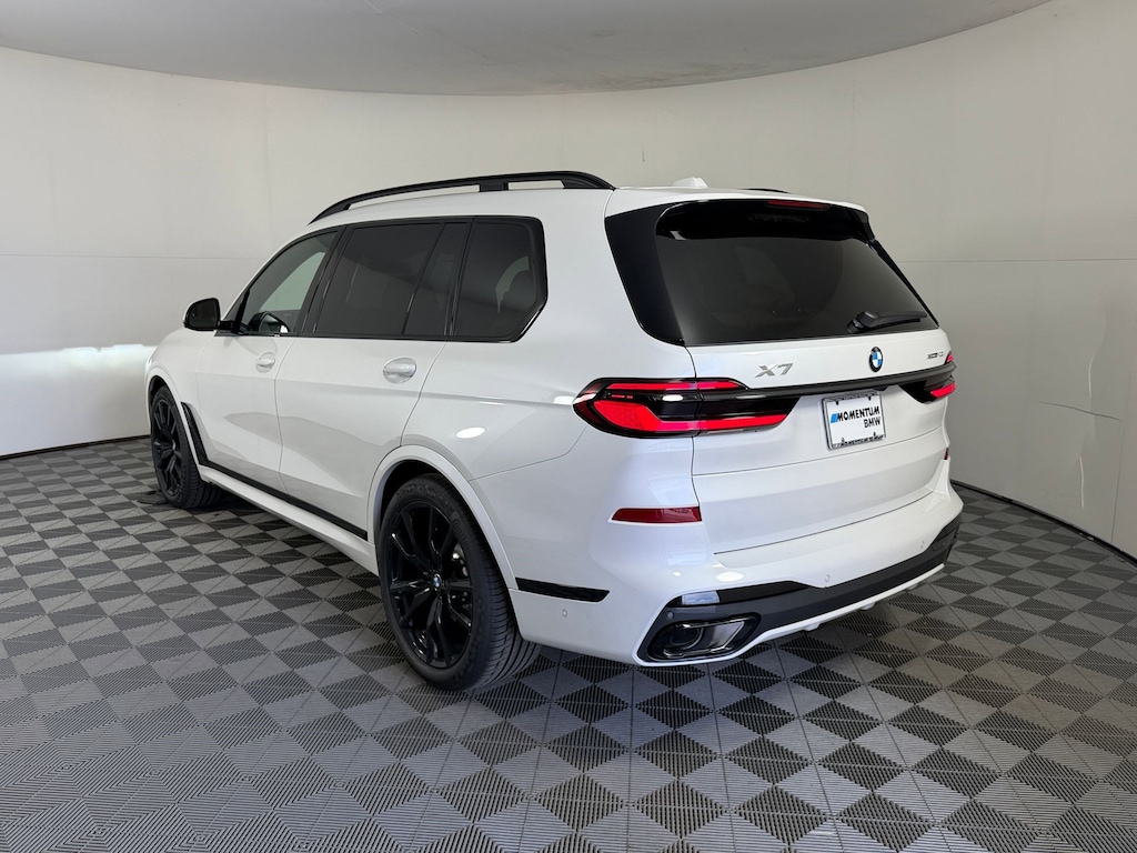 New 2027 BMW X7 xDrive40i SUV
