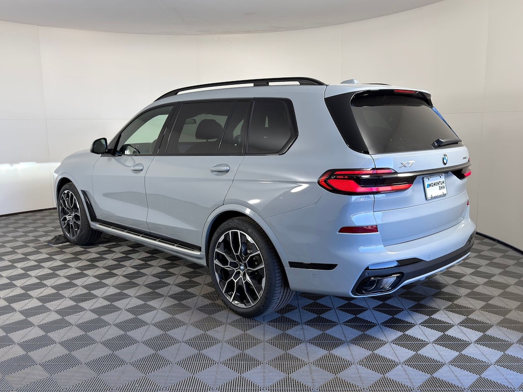 New 2026 BMW X7 xDrive40i SUV