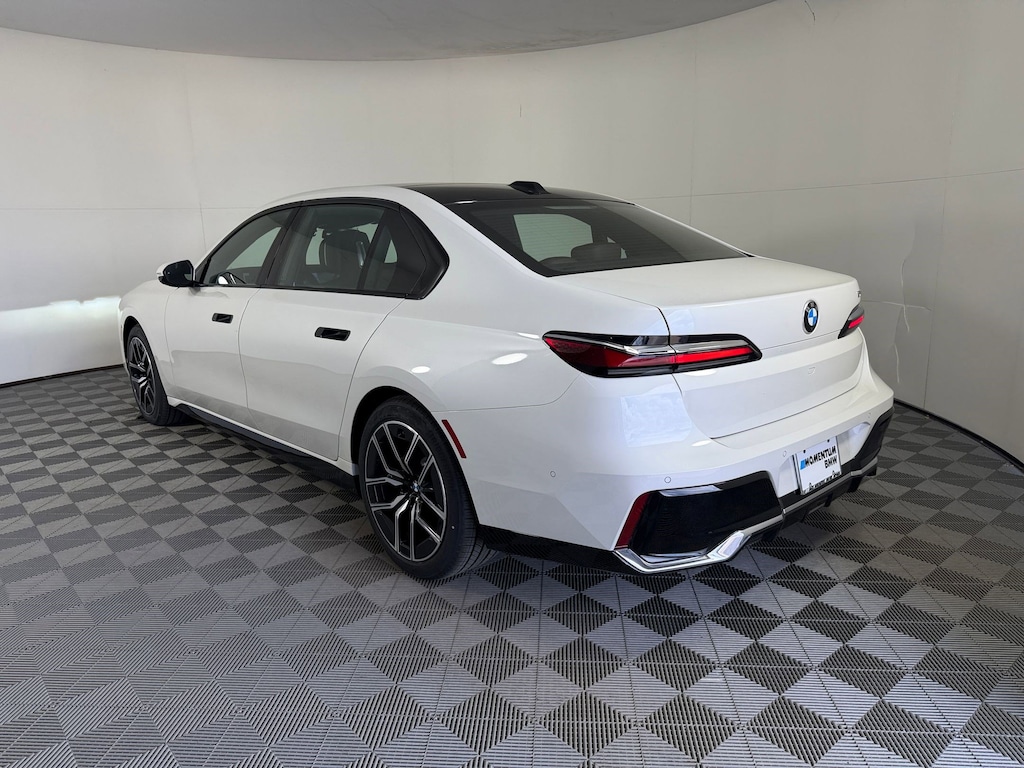 New 2026 BMW 740i Sedan