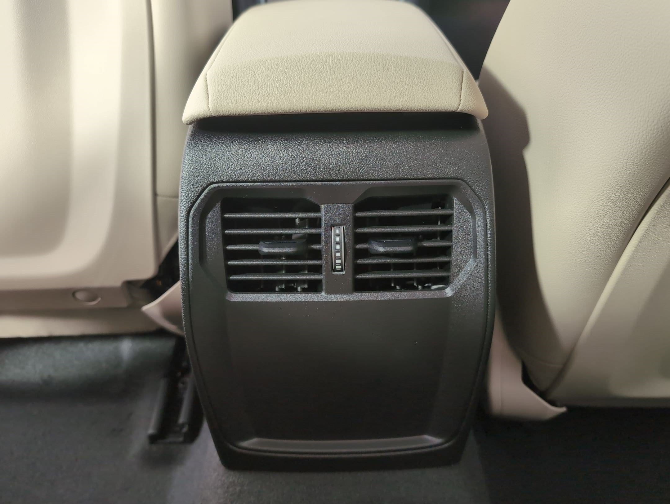 2026 BMW 2 Series 230i - Photo 29