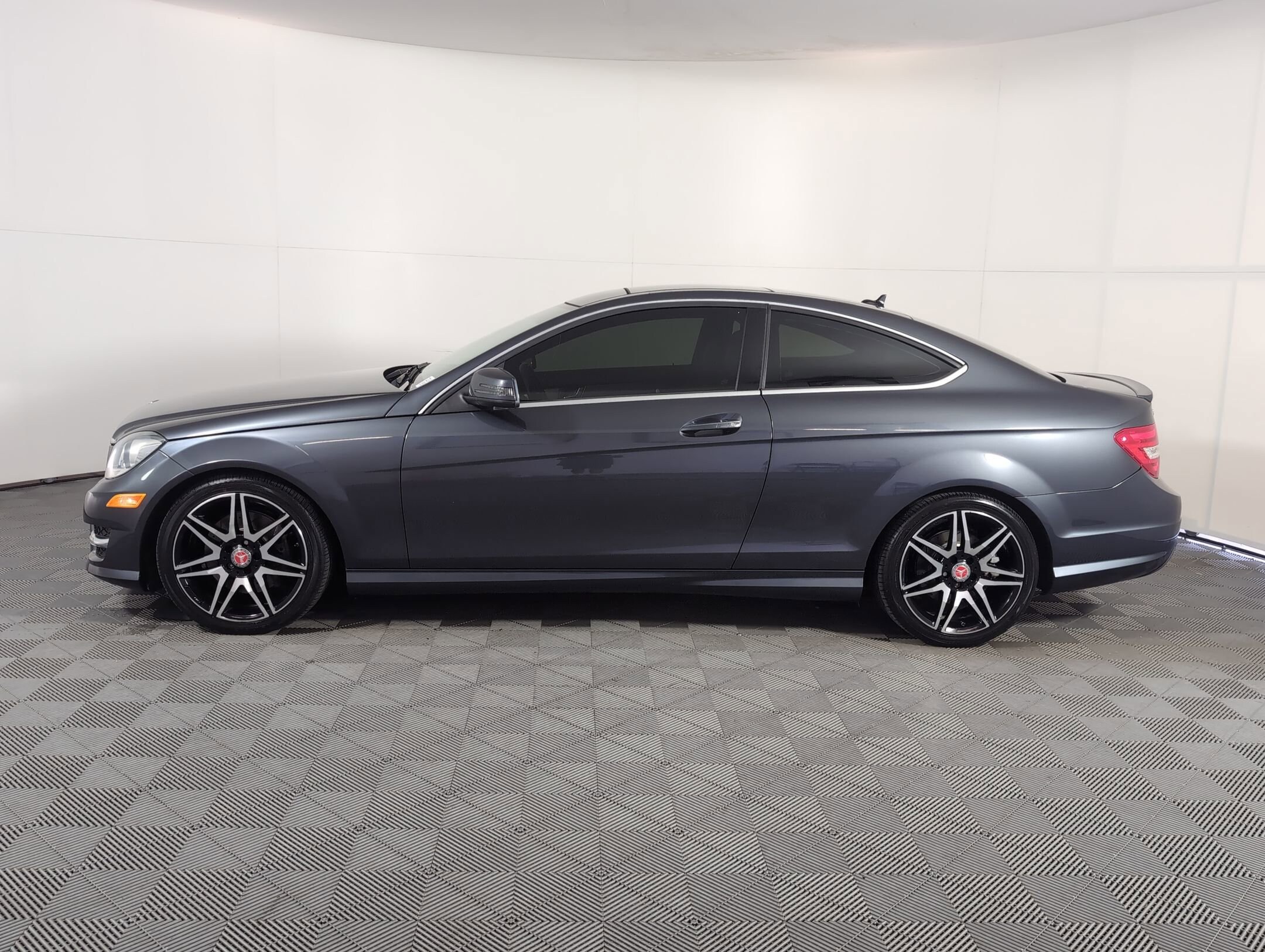 2013 Mercedes Benz C Sport Coupe photo 2
