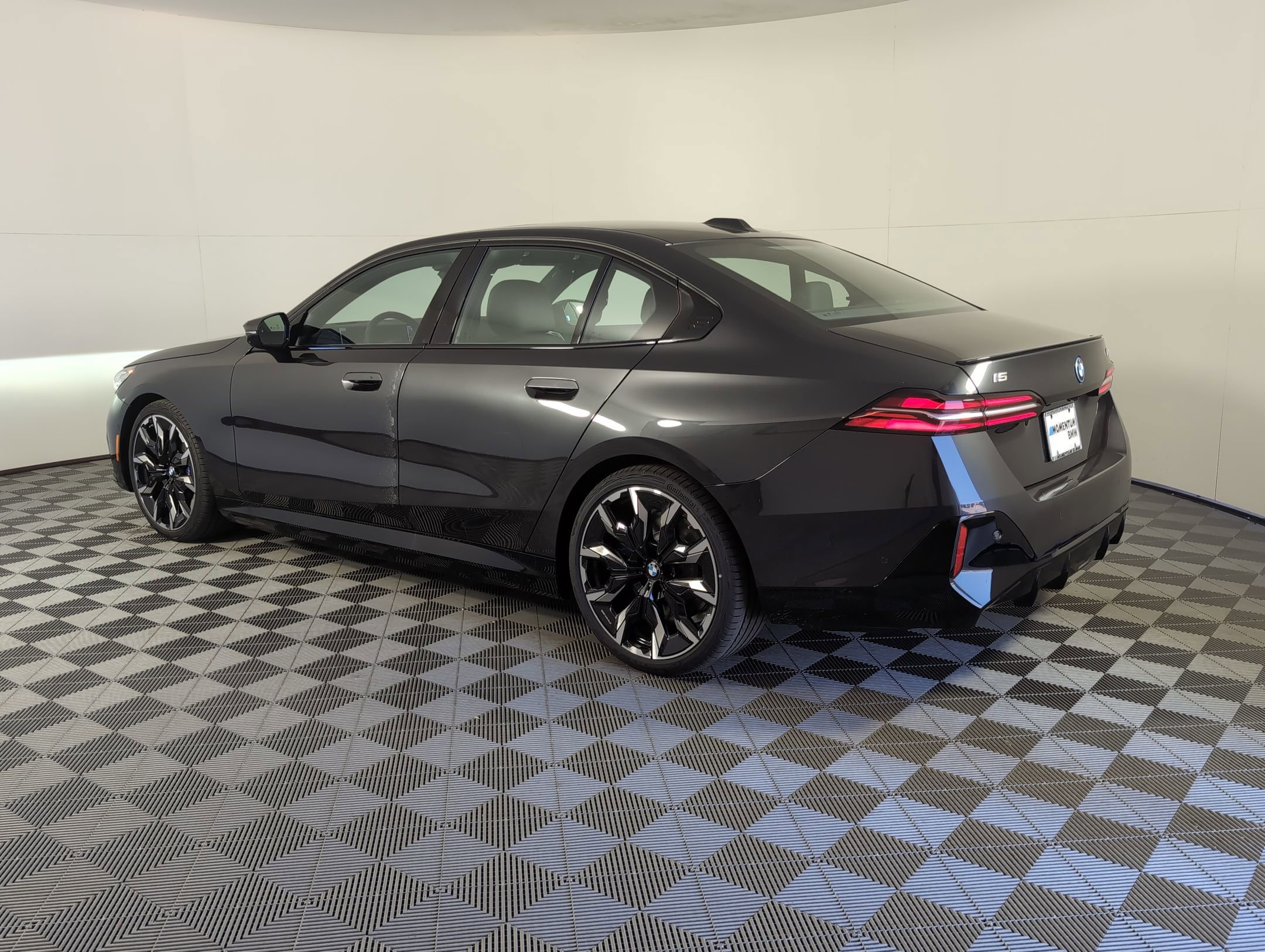2025 Bmw i5 M60 photo 3