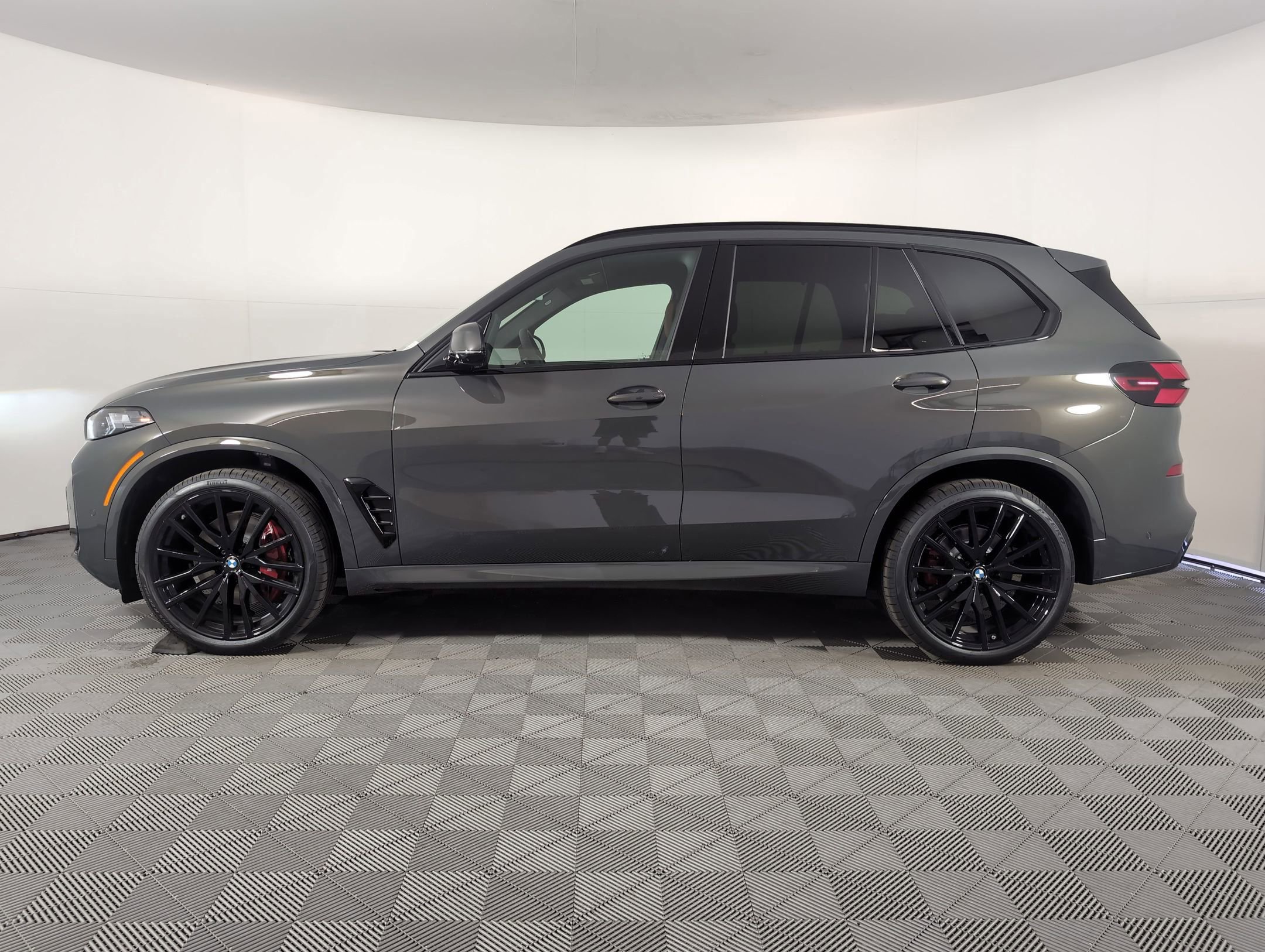 2026 Bmw X5 xDrive40i photo 2