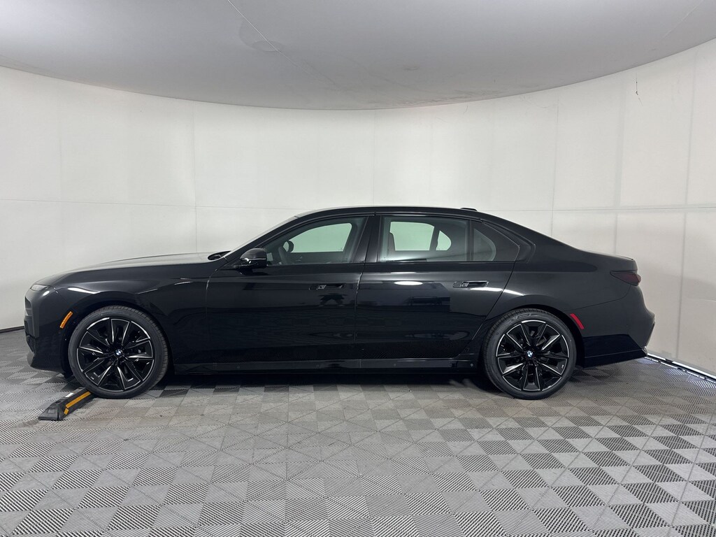 New 2026 BMW 740i Sedan