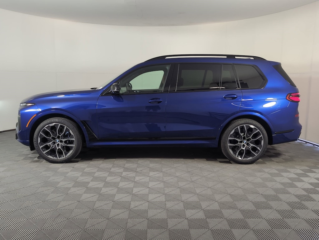 New 2026 BMW X7 M60i SUV