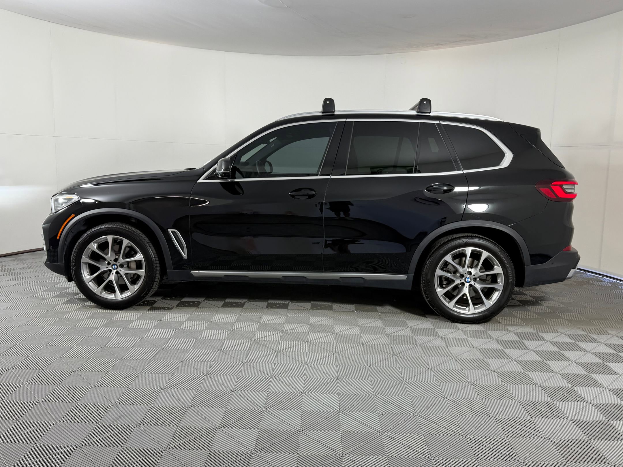 2023 Bmw X5 sDrive40i photo 2