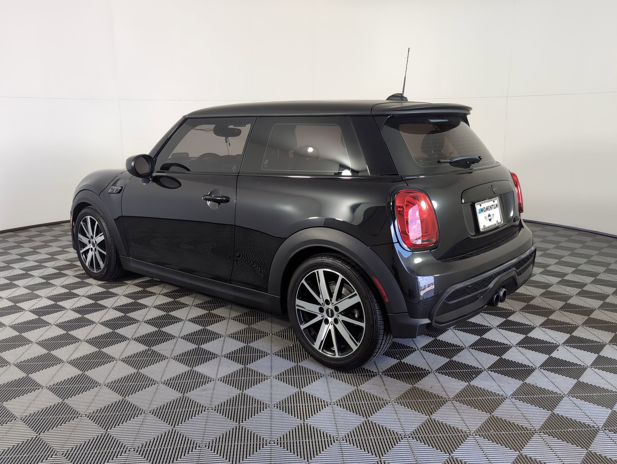 2023 Mini Cooper 2 Door Hardtop S photo 3