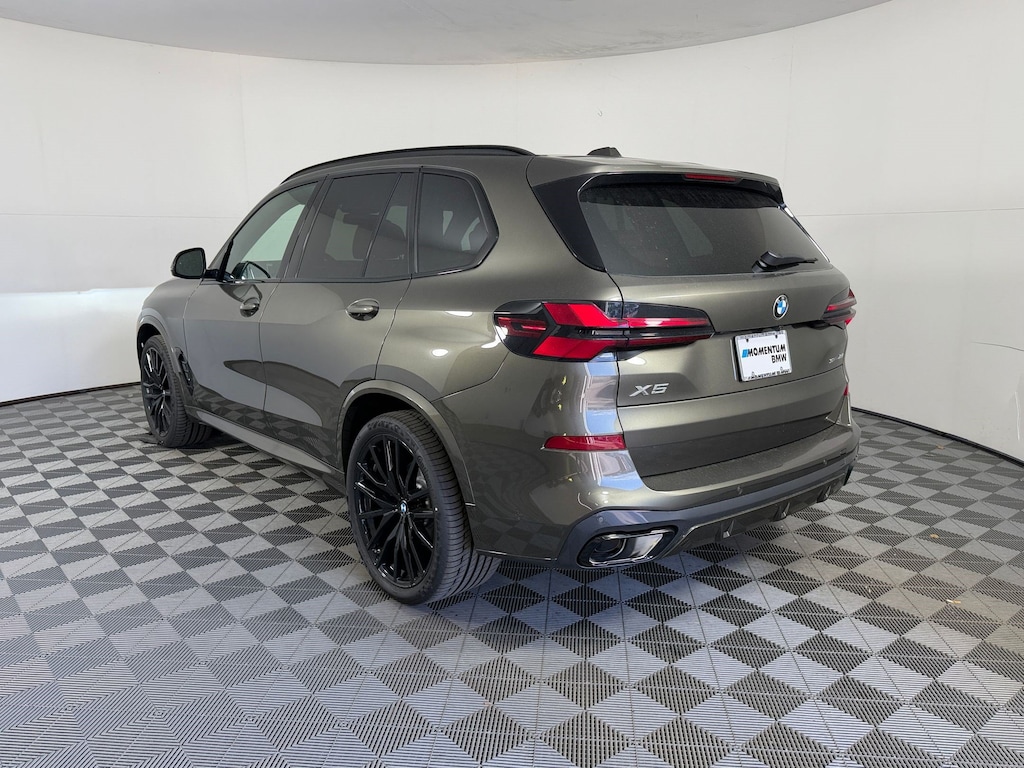 New 2026 BMW X5 sDrive40i SUV