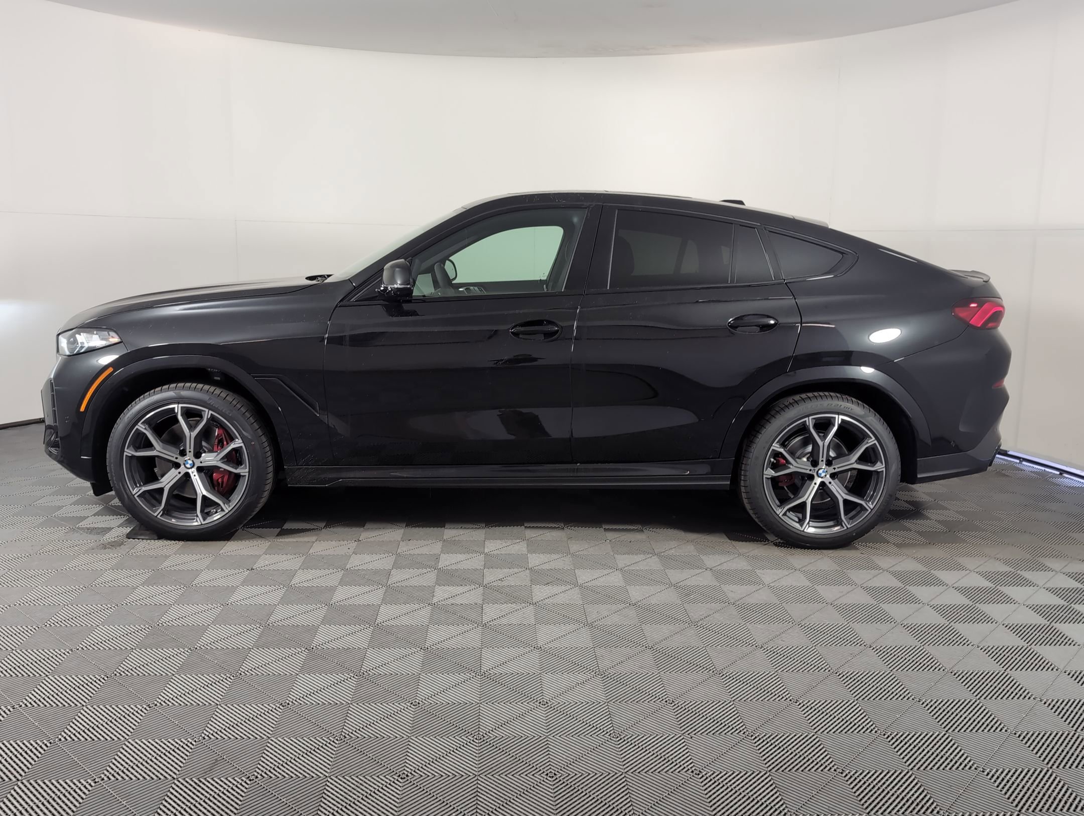 2026 Bmw X6 xDrive40i photo 2