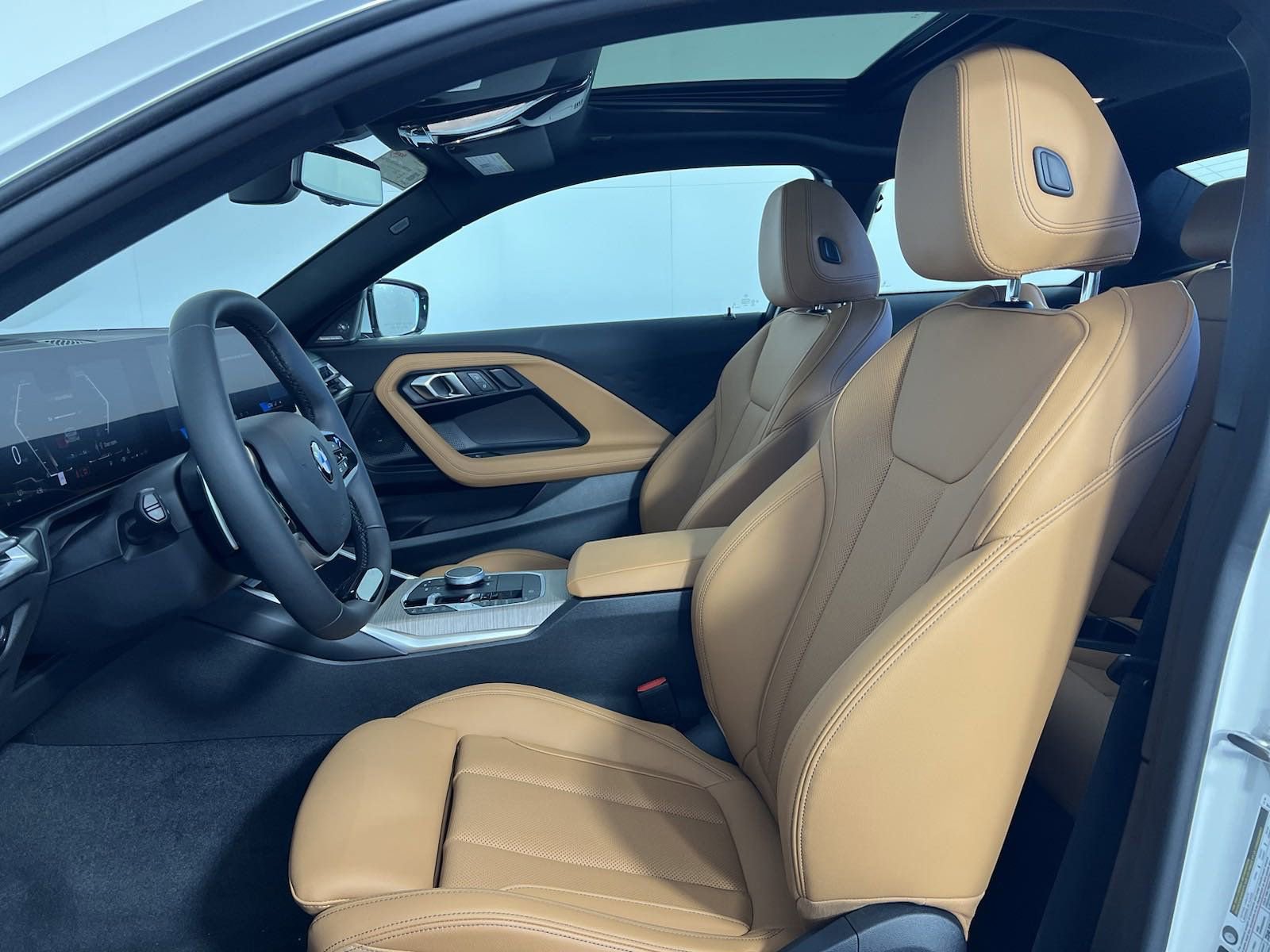 2025 Bmw 230i Coupe photo 4