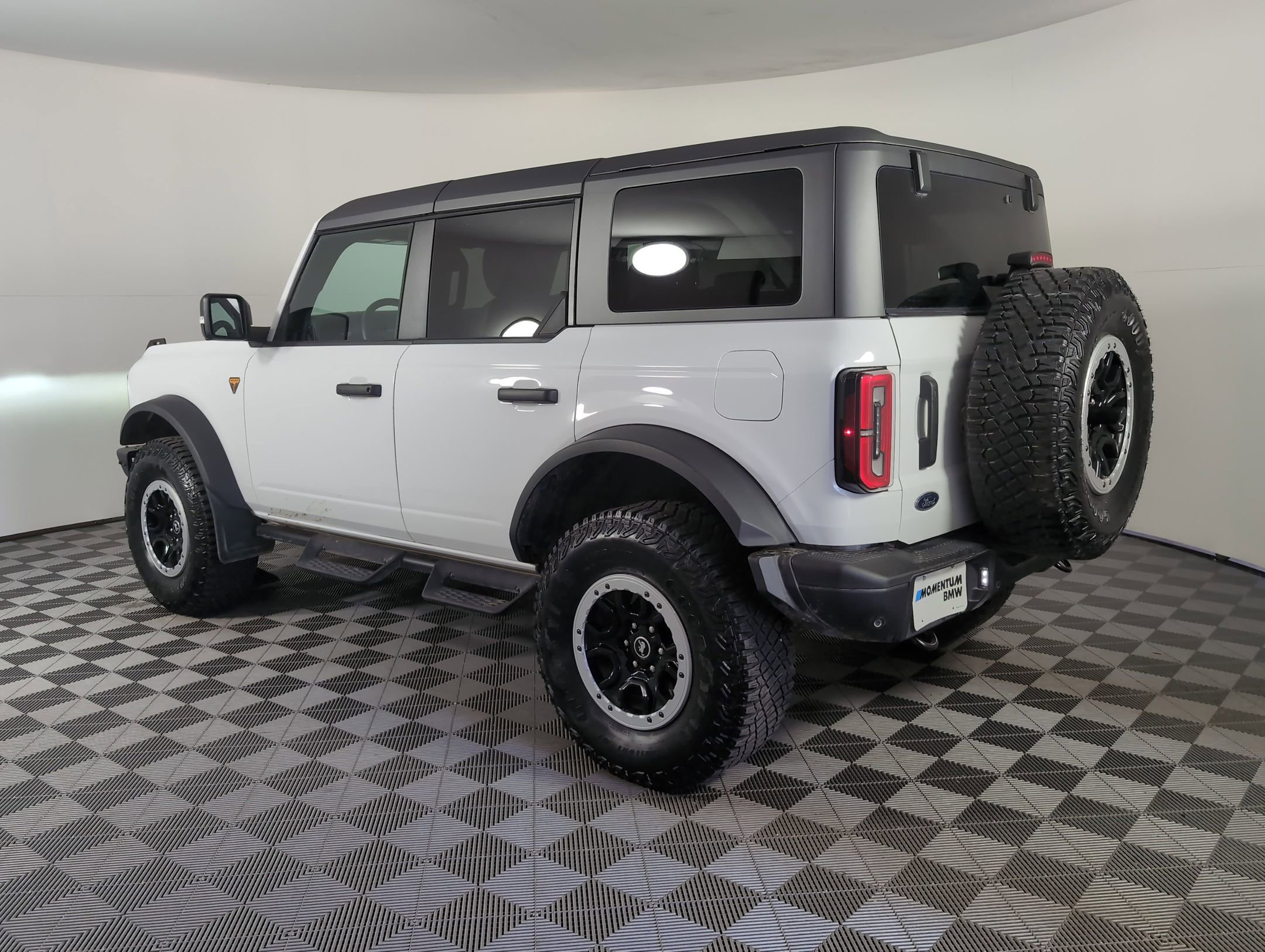 2024 Ford Bronco Badlands photo 3