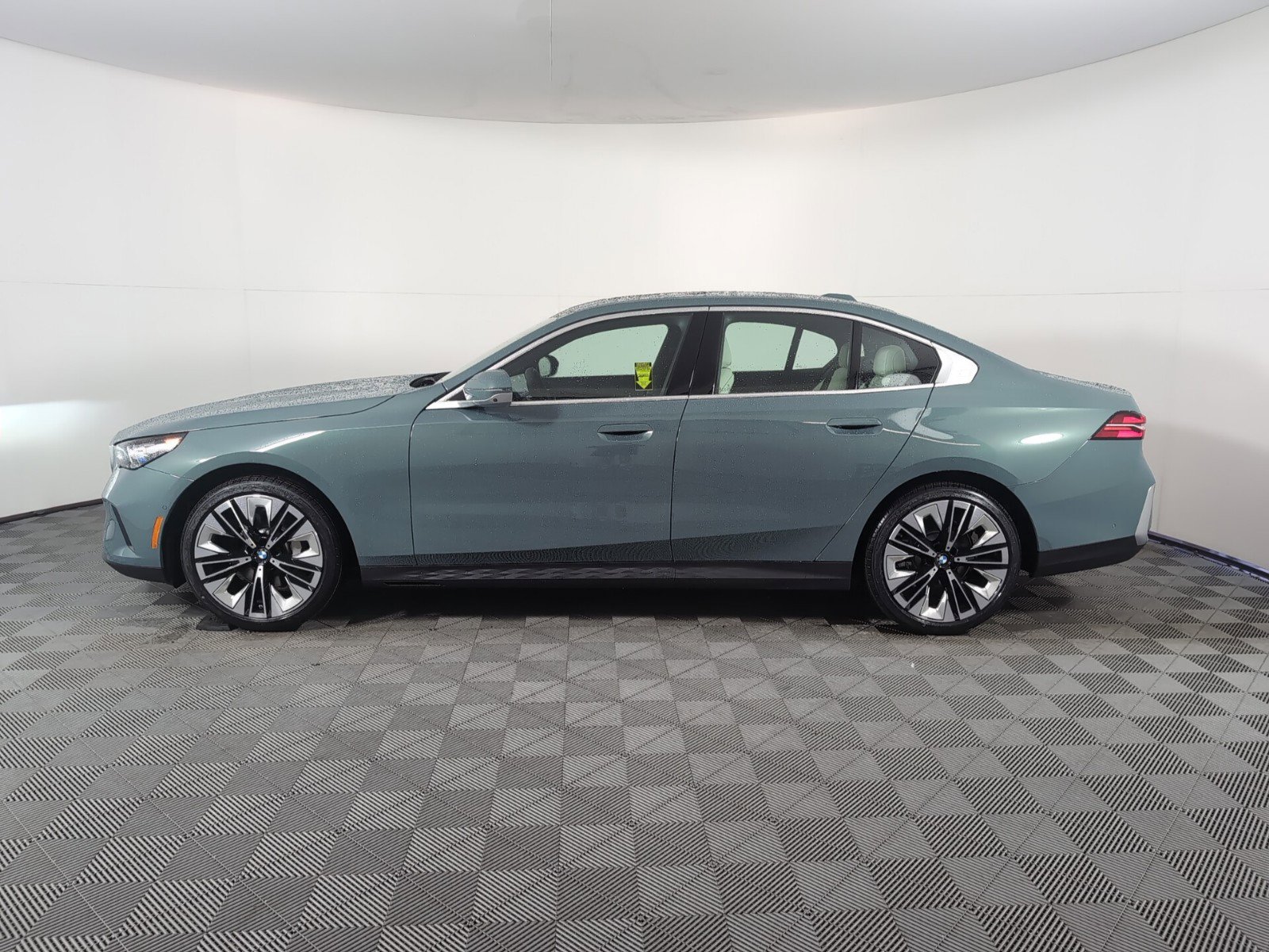 2025 Bmw 530i photo 4