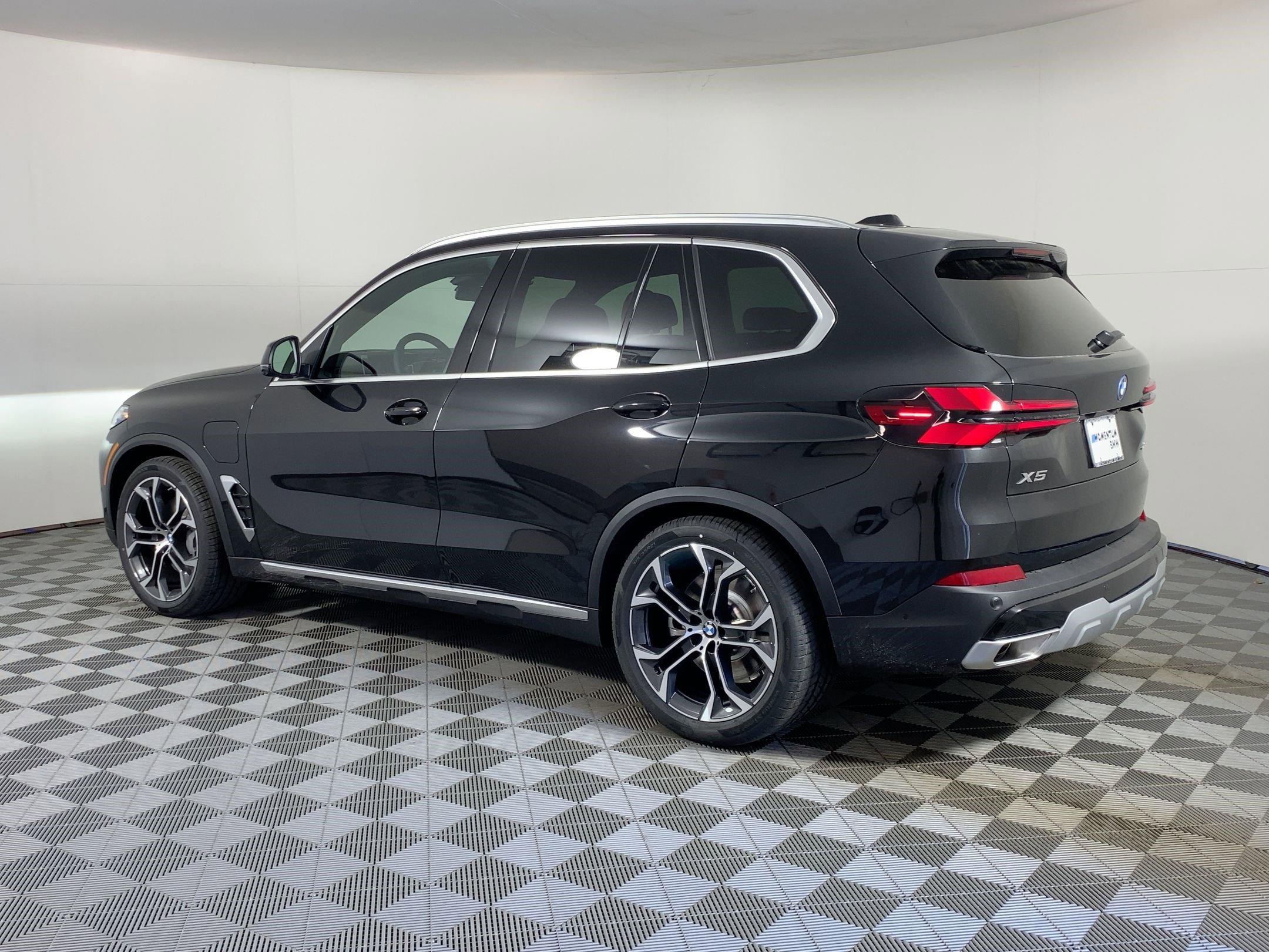 2026 Bmw X5 xDrive50e photo 3