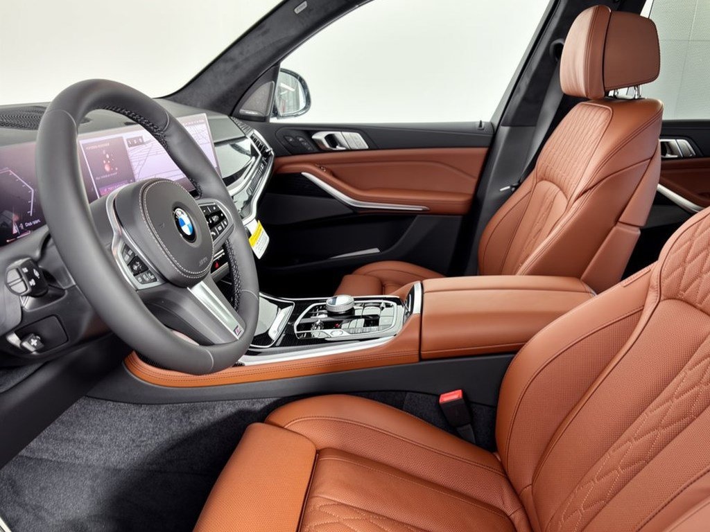 New 2027 BMW X7 xDrive40i SUV