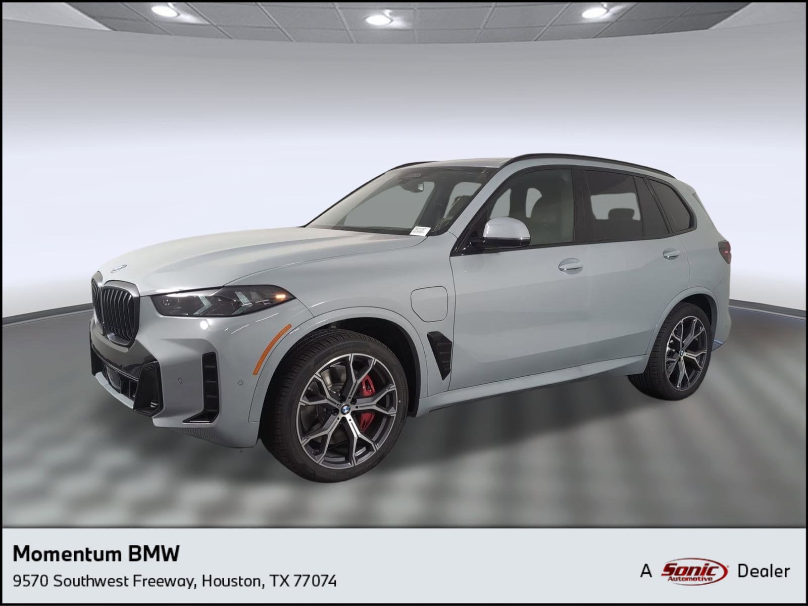 2026 BMW X5 50e's photo