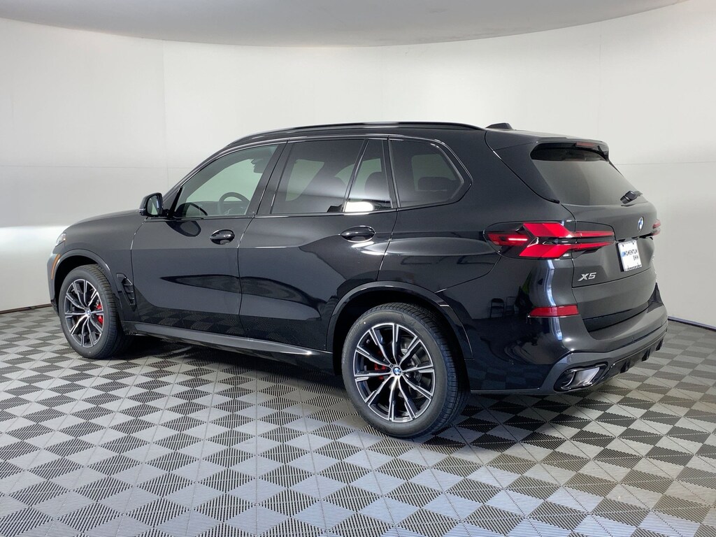 New 2026 BMW X5 sDrive40i SUV