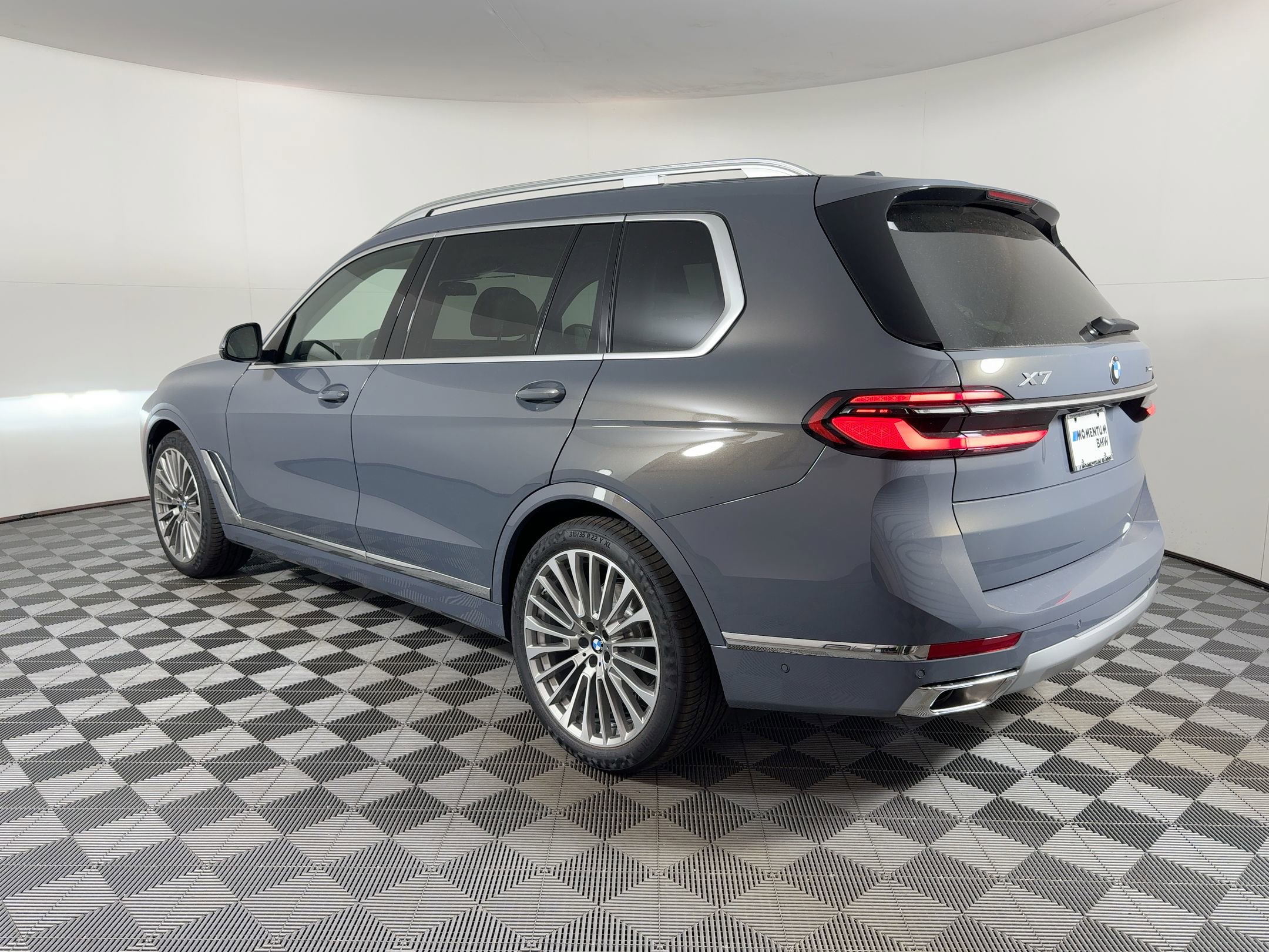 2026 Bmw X7 xDrive40i photo 2