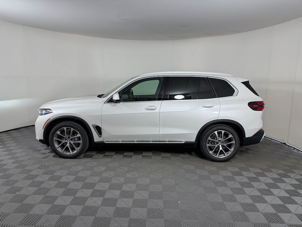New 2026 BMW X5 xDrive40i SUV
