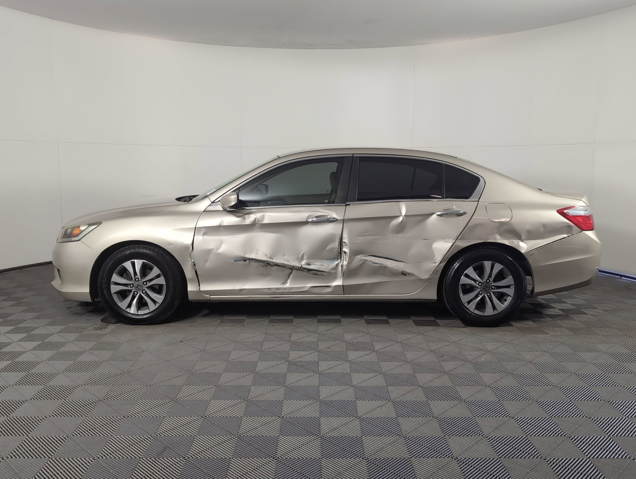 2014 Honda Accord LX photo 2