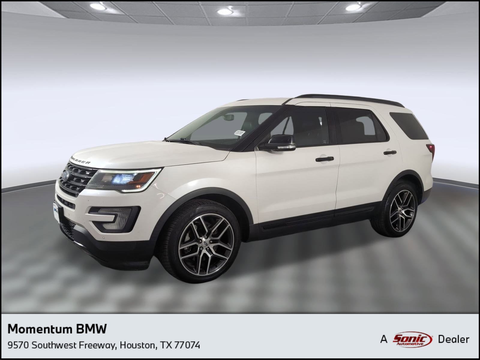 2016 Ford Explorer Sport's photo