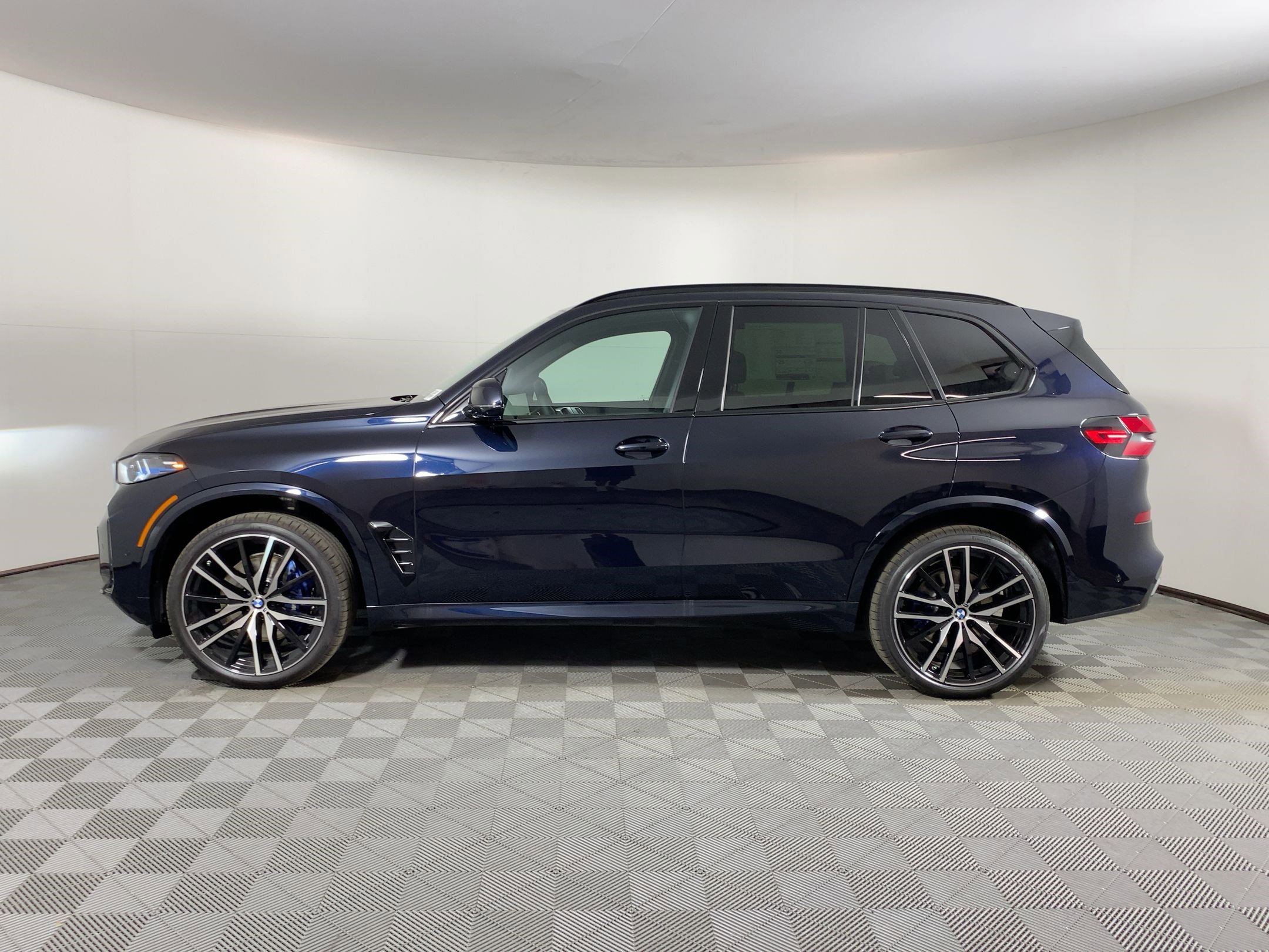 2026 Bmw X5 sDrive40i photo 2