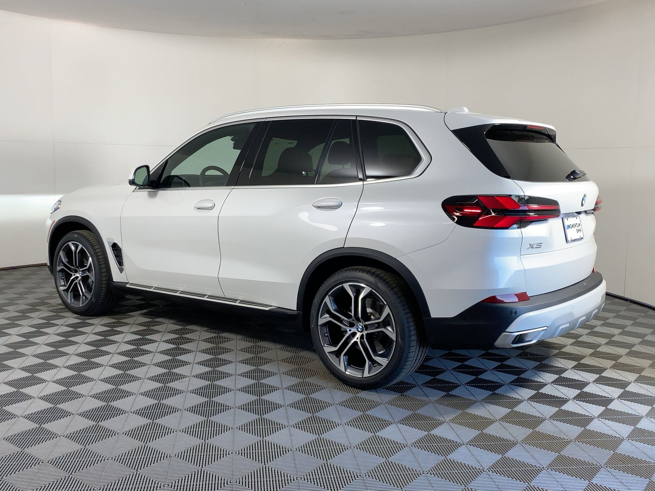 2026 Bmw X5 sDrive40i photo 3