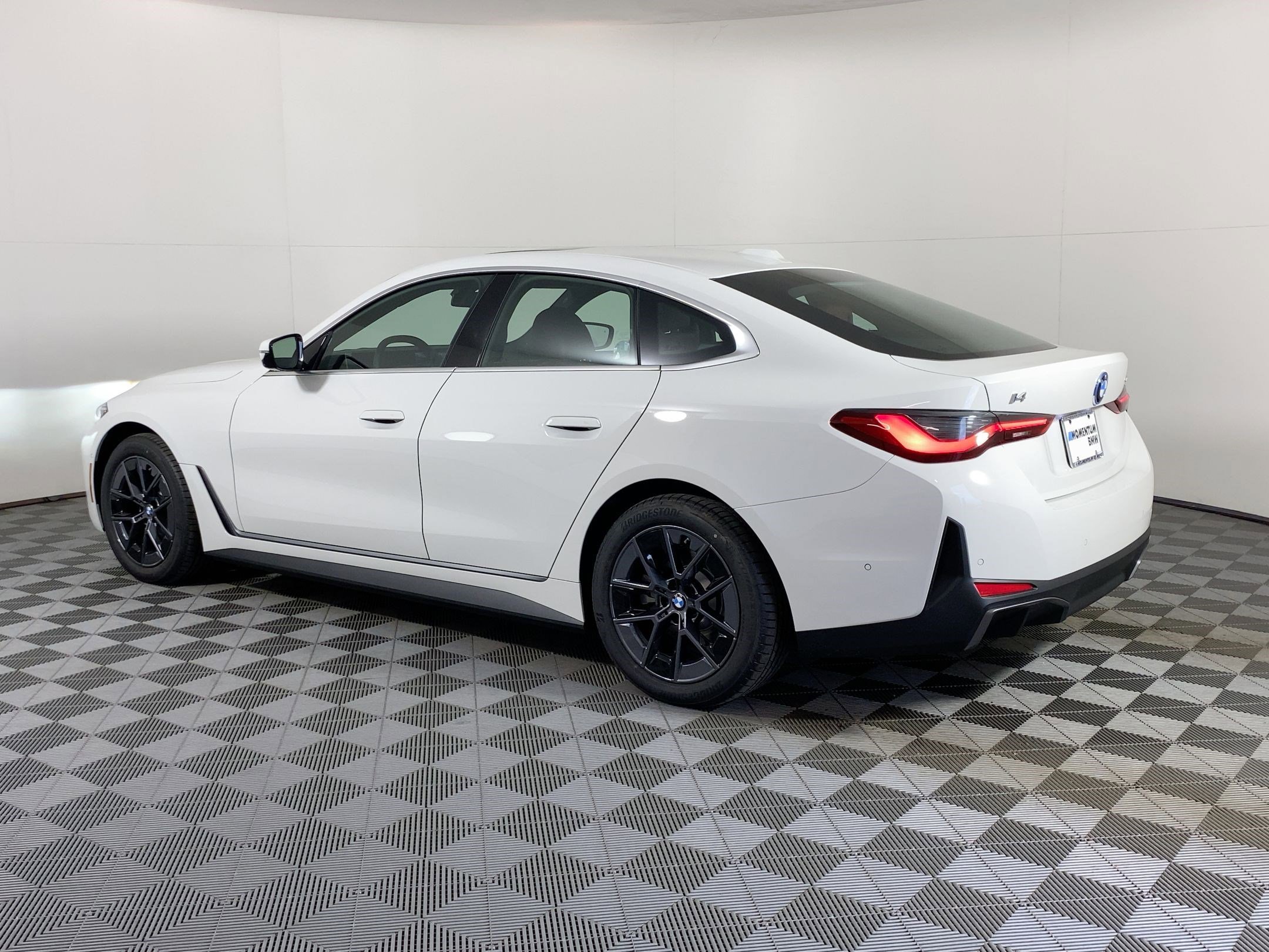 2025 Bmw i4 eDrive40 photo 3