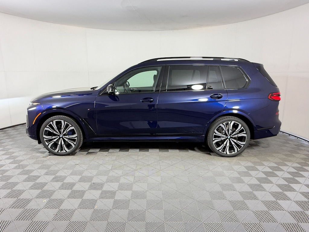 New 2026 BMW X7 M60i SUV