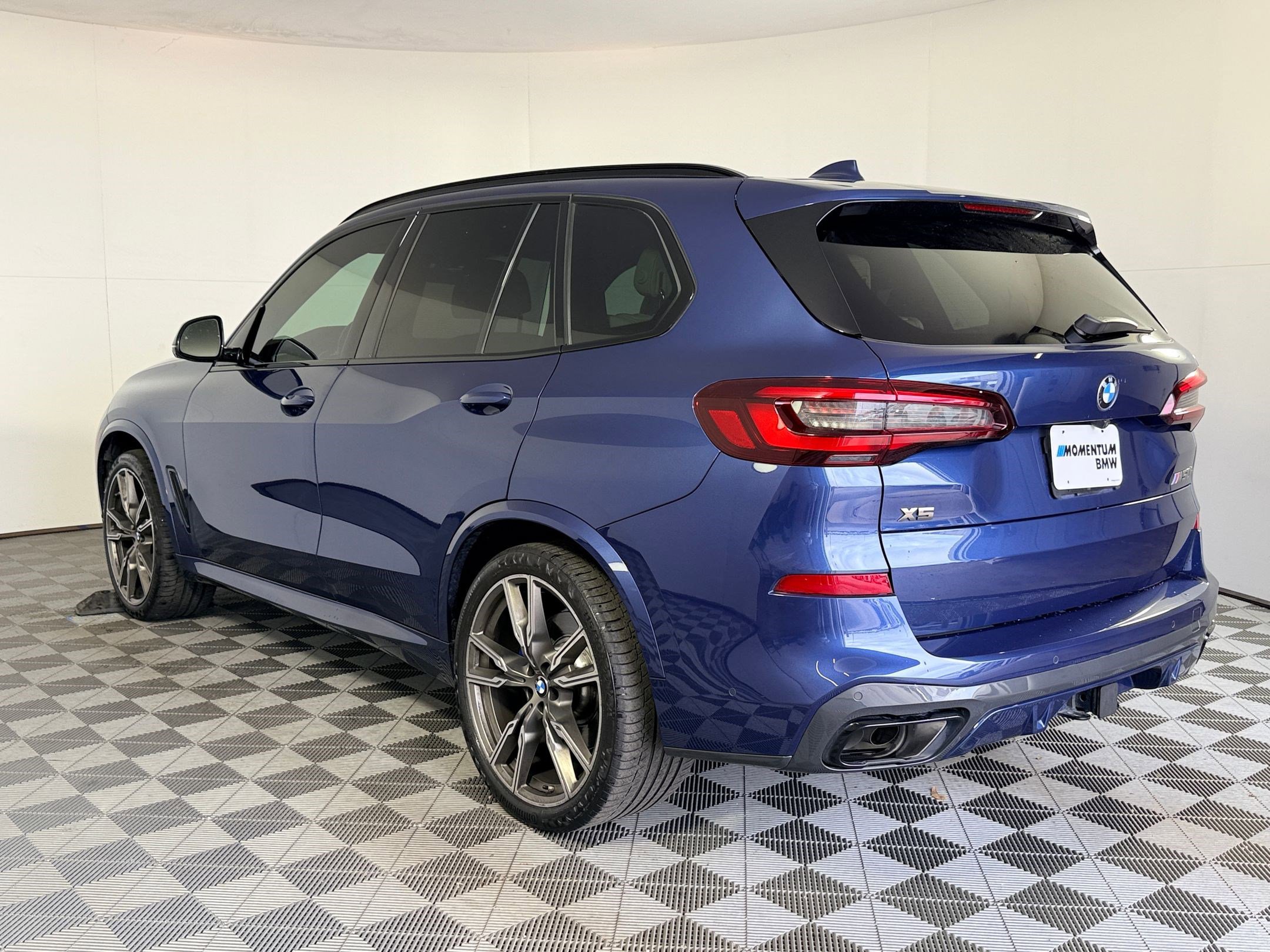 2023 Bmw X5 M50i photo 2