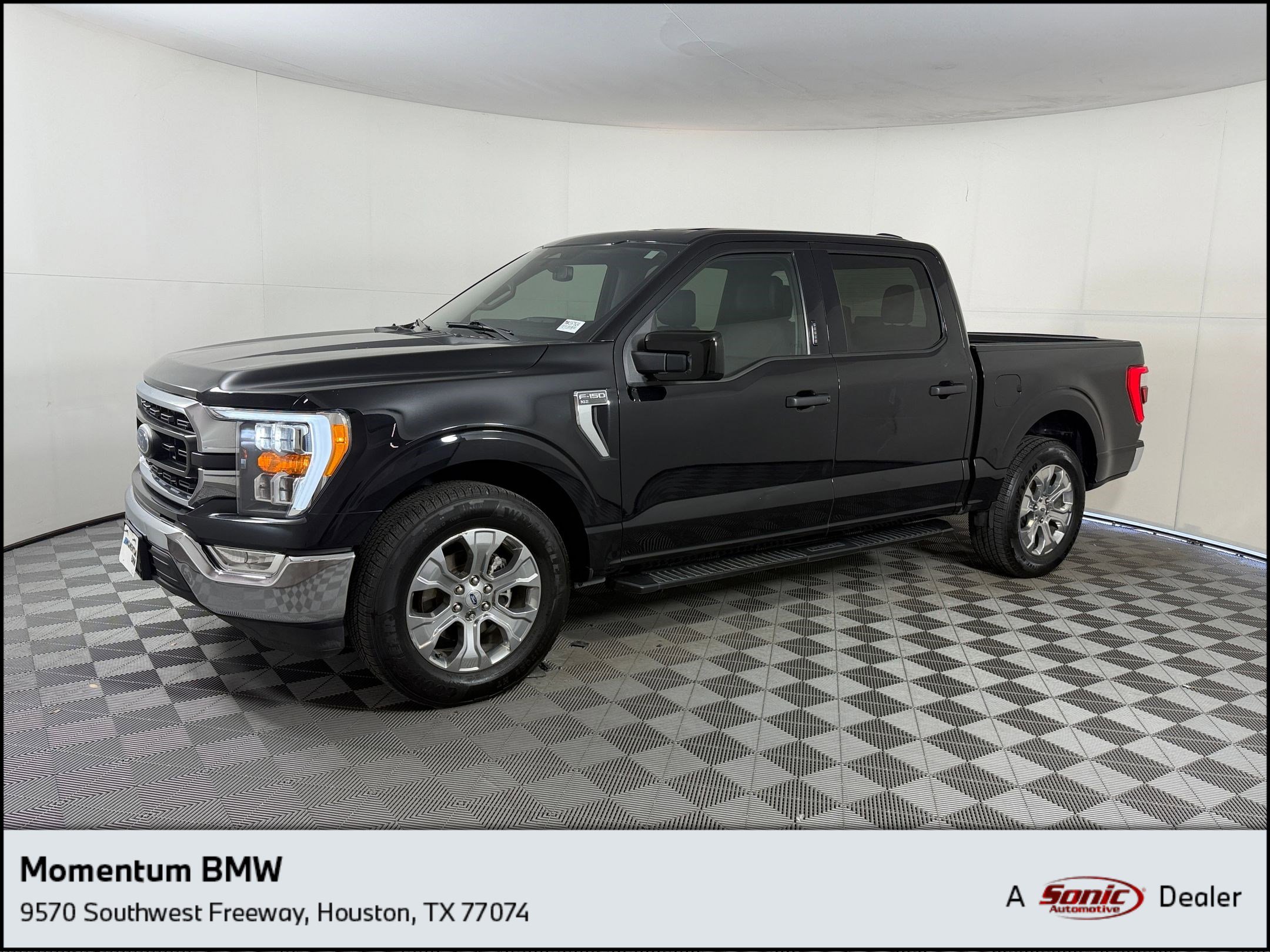 2022 Ford F-150 XLT SuperCrew 5-1/2 Box's photo