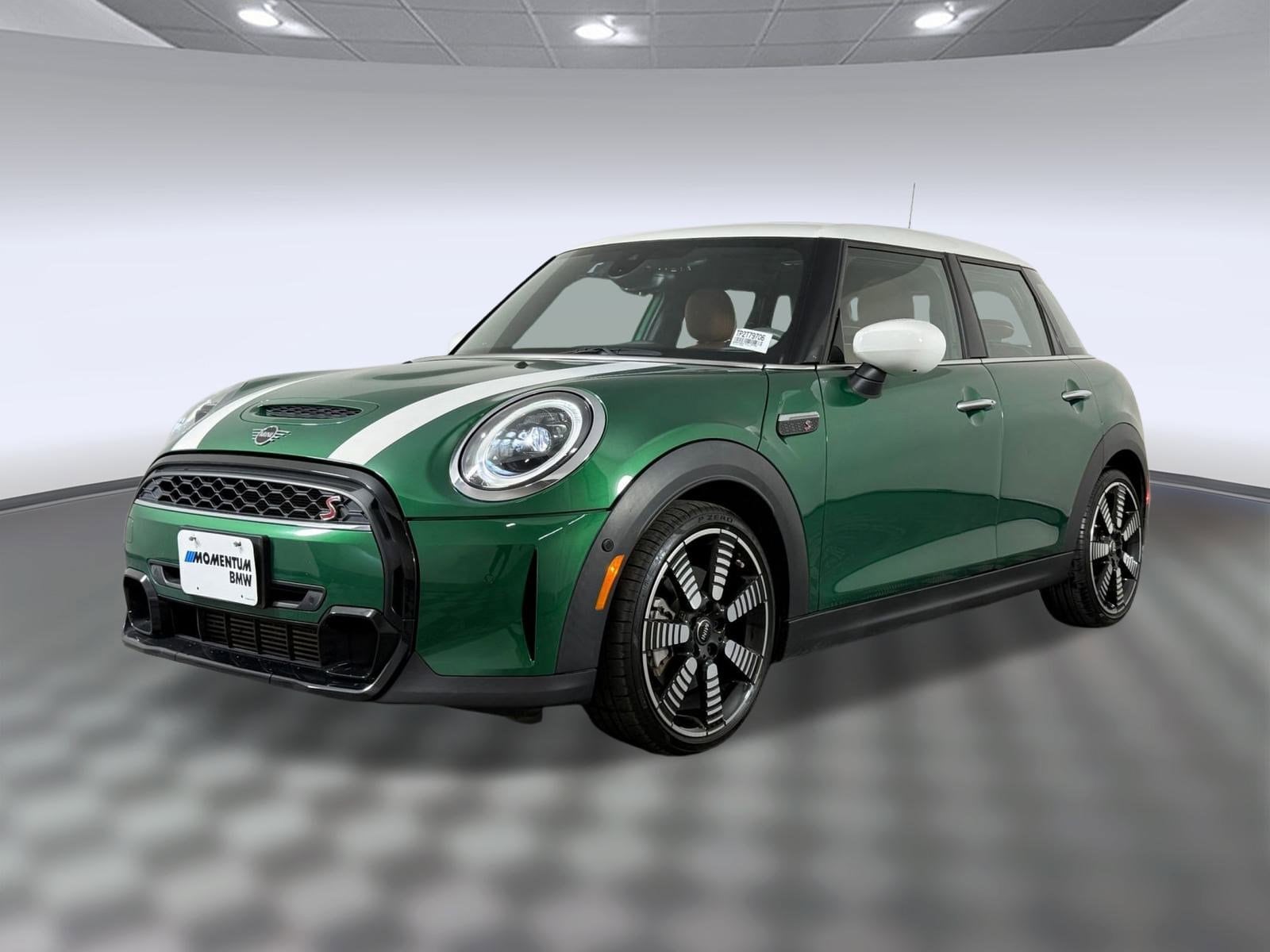 2023 MINI Hardtop 4 Door S's photo