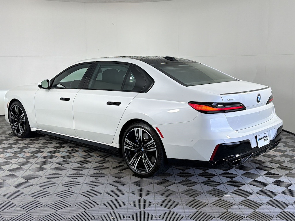 Certified 2023 BMW 760i xDrive Sedan