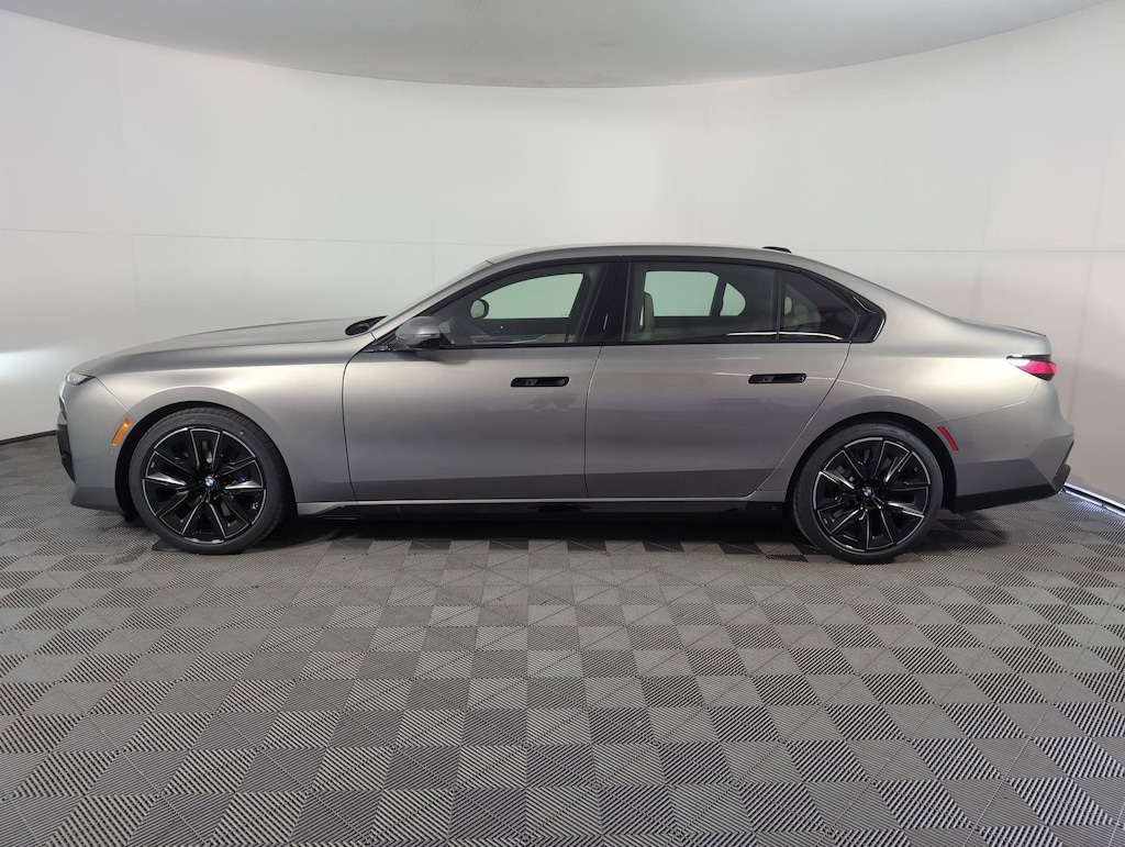 New 2025 BMW 760i xDrive Sedan