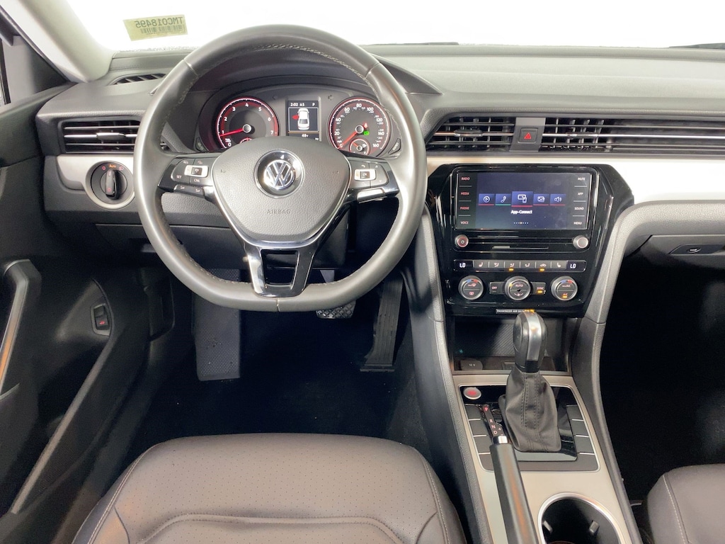 Used 2021 Volkswagen Passat 2.0T SE Sedan