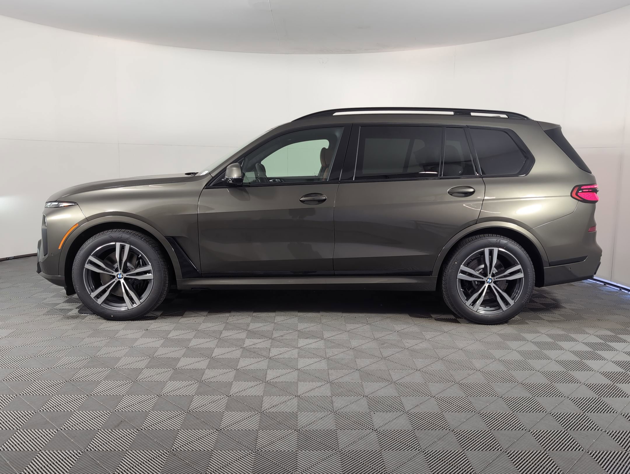 2026 Bmw X7 xDrive40i photo 2