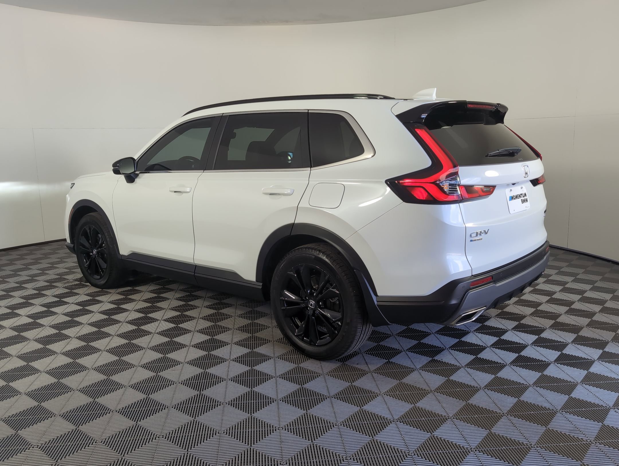 2024 Honda CR-V Hybrid Sport Touring photo 2
