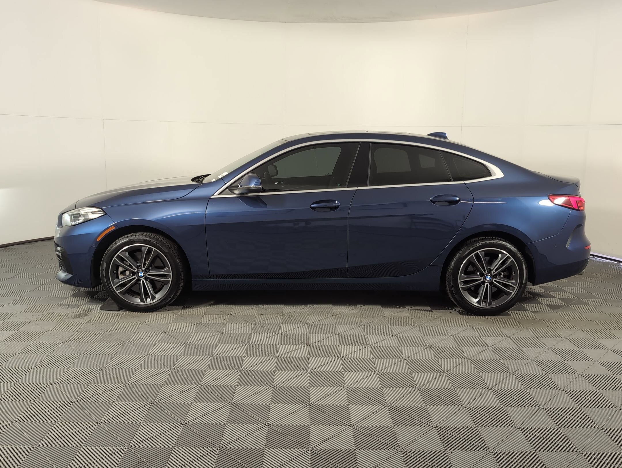 2022 Bmw 228i xDrive Gran Coupe photo 2