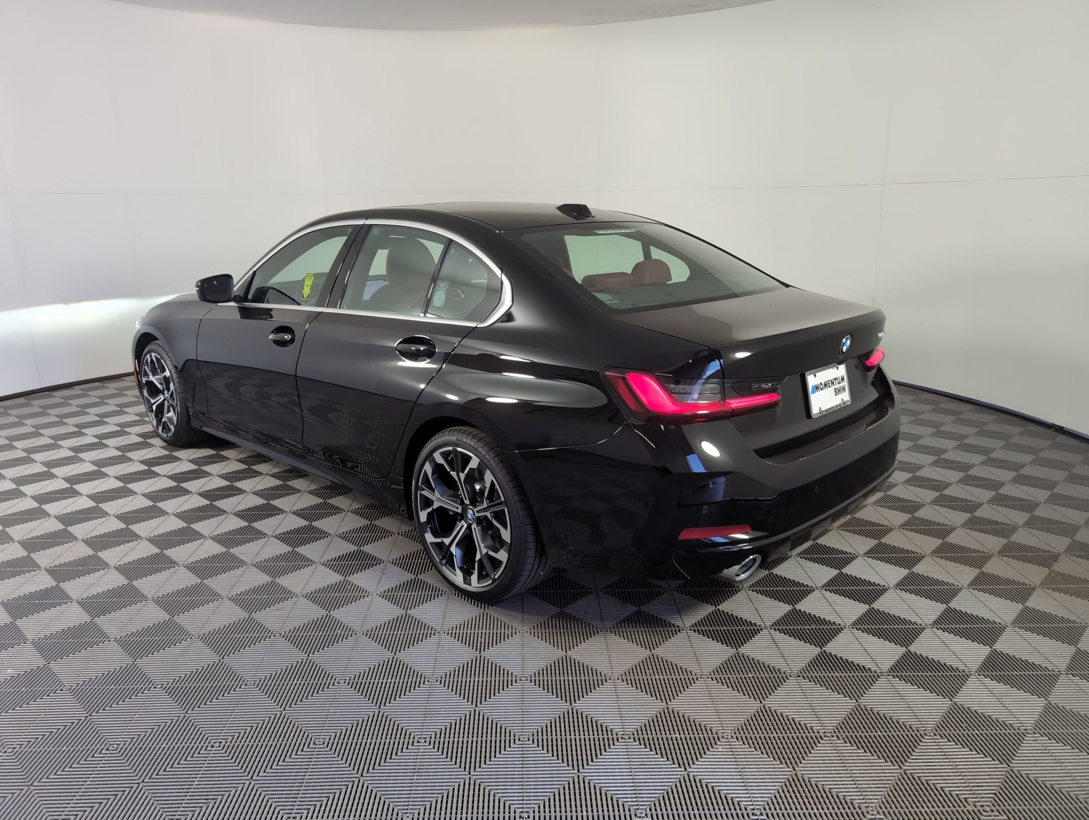 2025 Bmw 330i photo 3