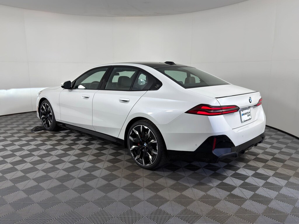 New 2026 BMW 530i Sedan