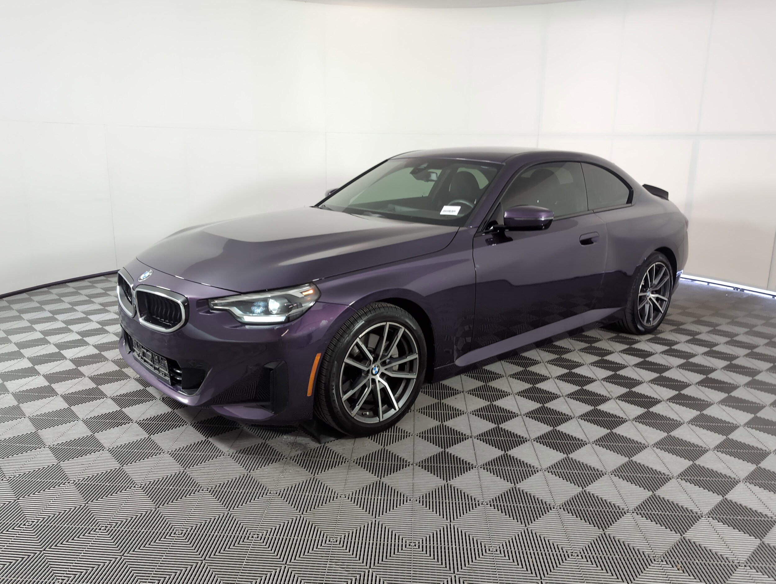 2023 Bmw 230i xDrive photo 3