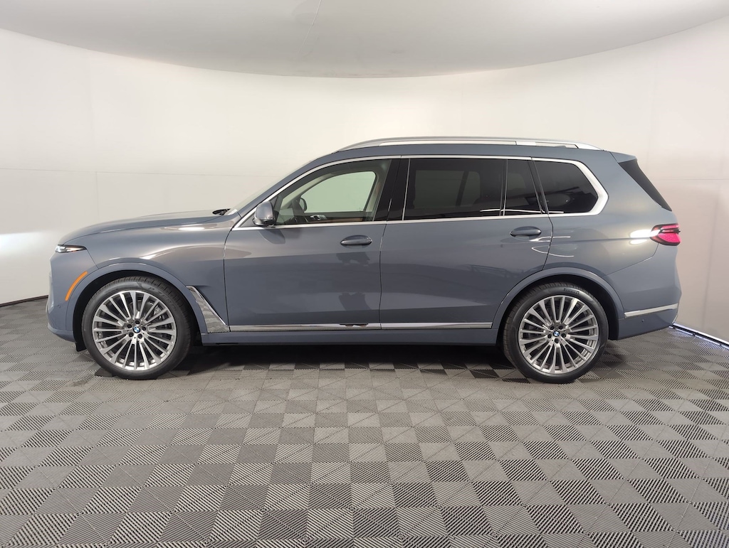 New 2026 BMW X7 xDrive40i SUV