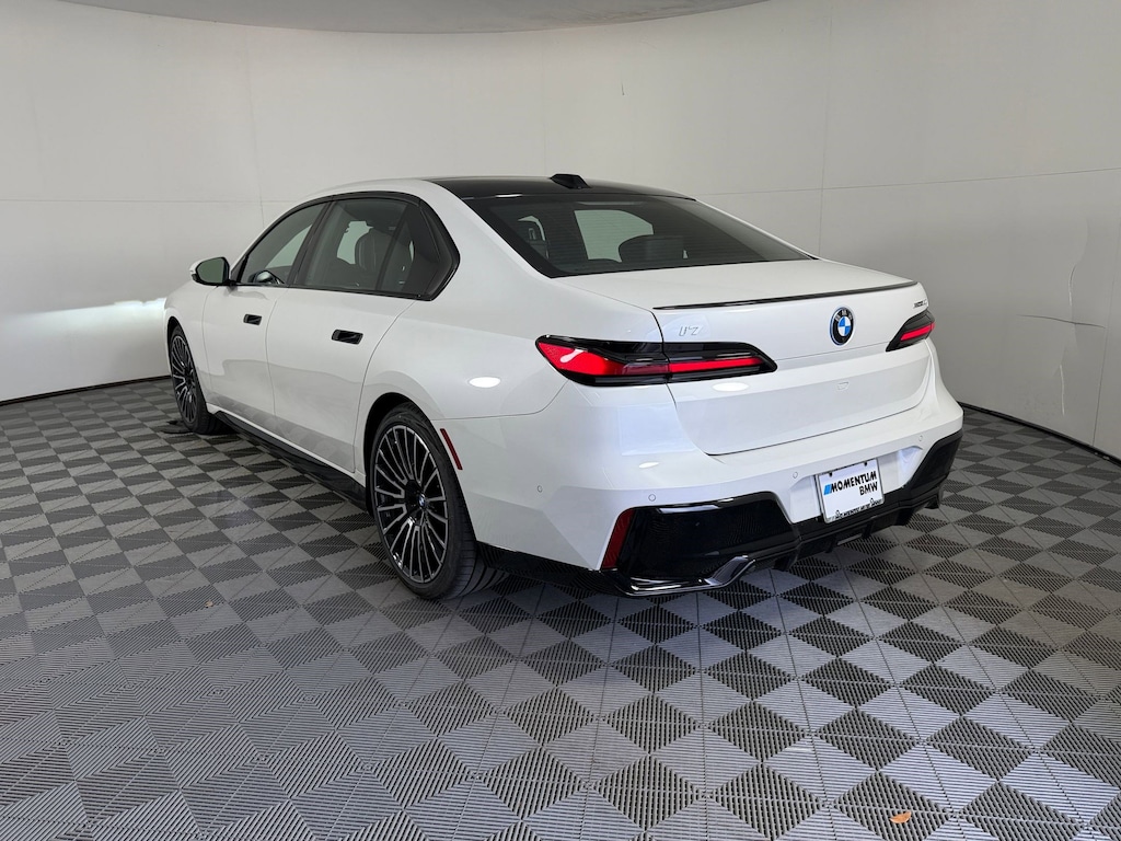 New 2026 BMW i7 xDrive60 Sedan
