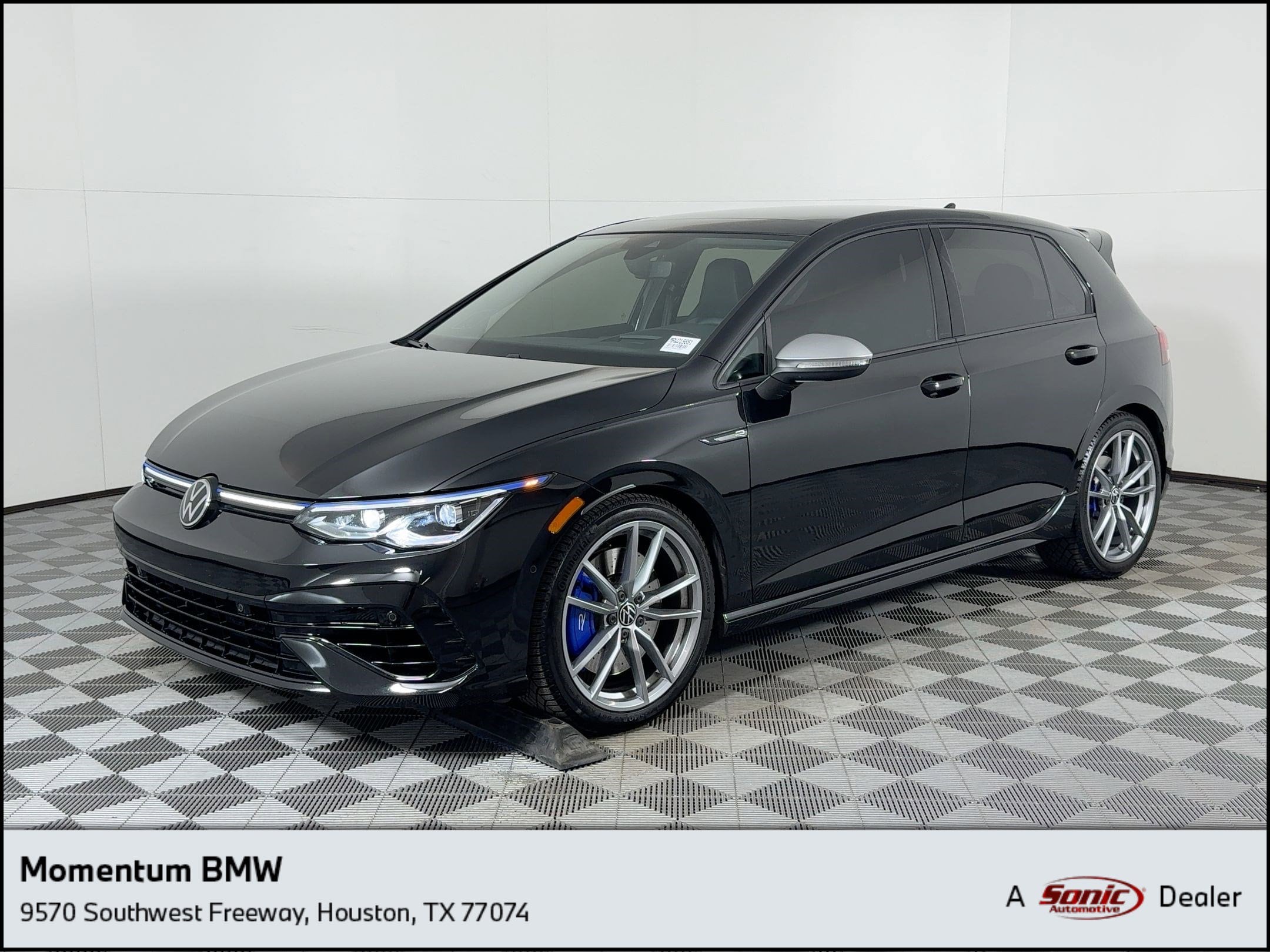 2024 Volkswagen Golf R R's photo