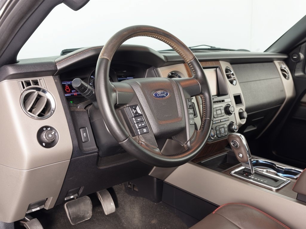 Used 2015 Ford Expedition XLT SUV