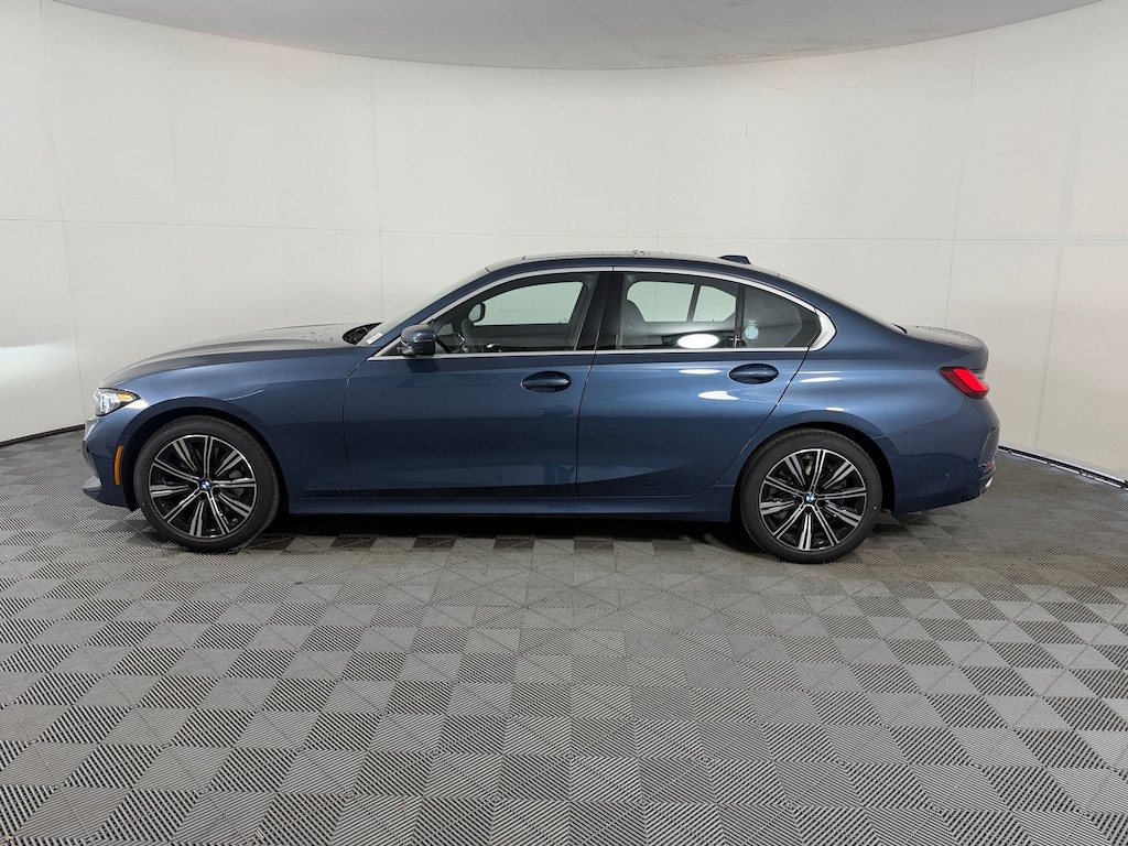 New 2026 BMW 330i Sedan