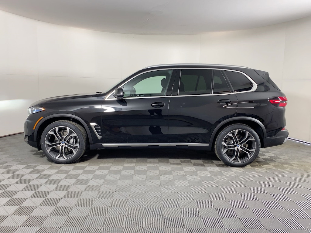 New 2026 BMW X5 sDrive40i SUV