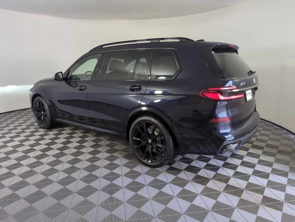 New 2026 BMW X7 xDrive40i SUV