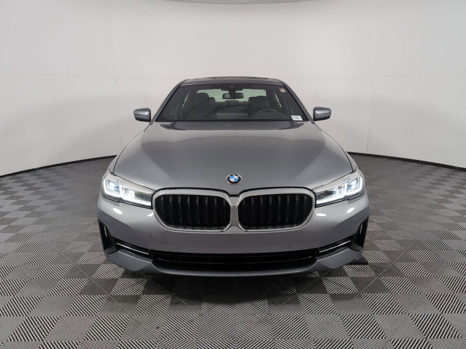 Used 2023 BMW 5 Series 530i with VIN WBA53BH02PWY18850 for sale in Houston, TX