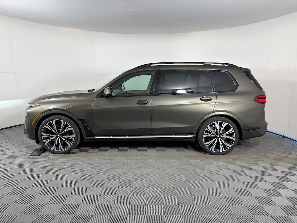 New 2026 BMW X7 xDrive40i SUV