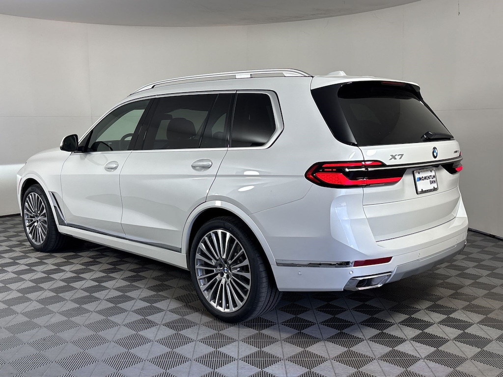 New 2027 BMW X7 xDrive40i SUV